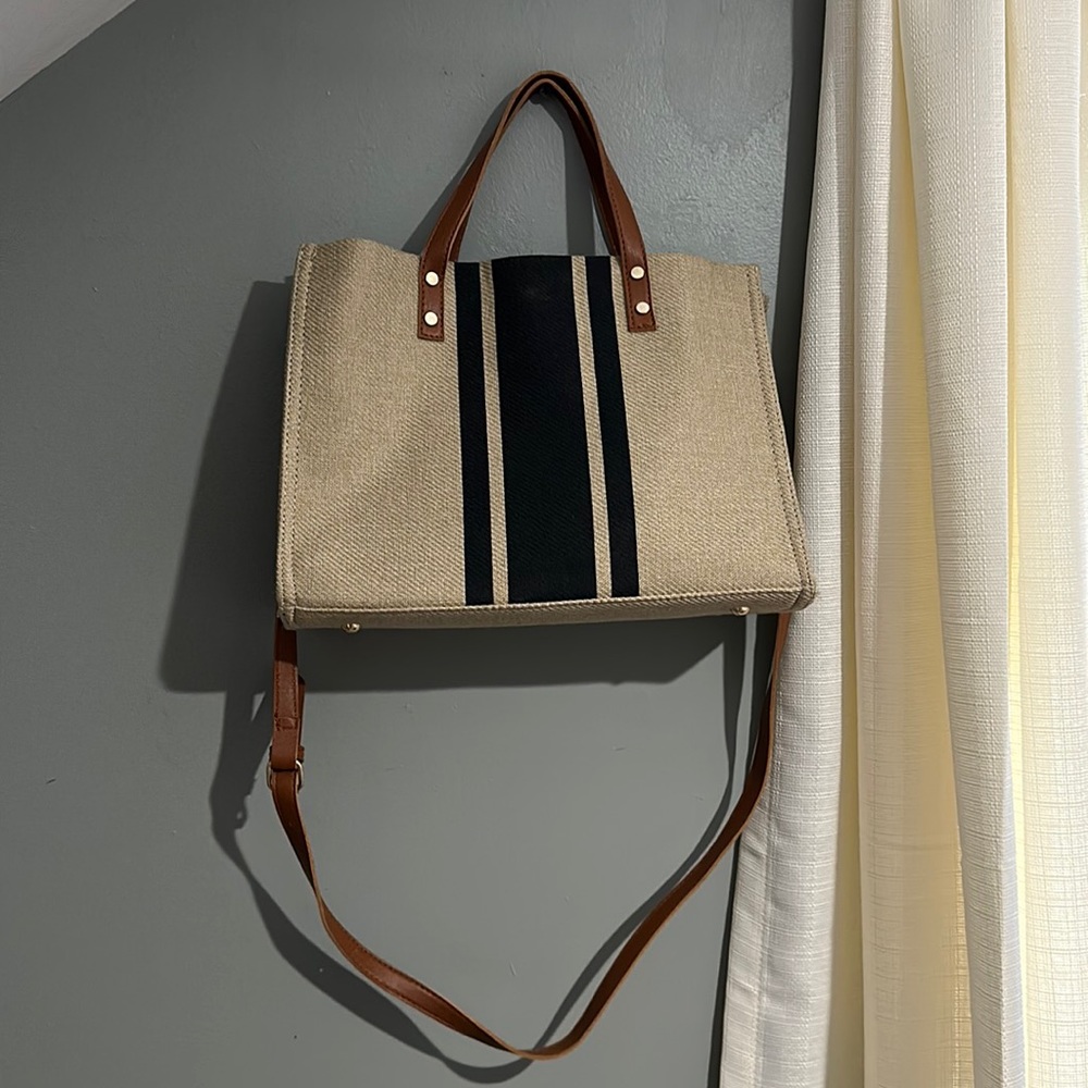 🔹STRIPED SHOULDER TOTE BAG